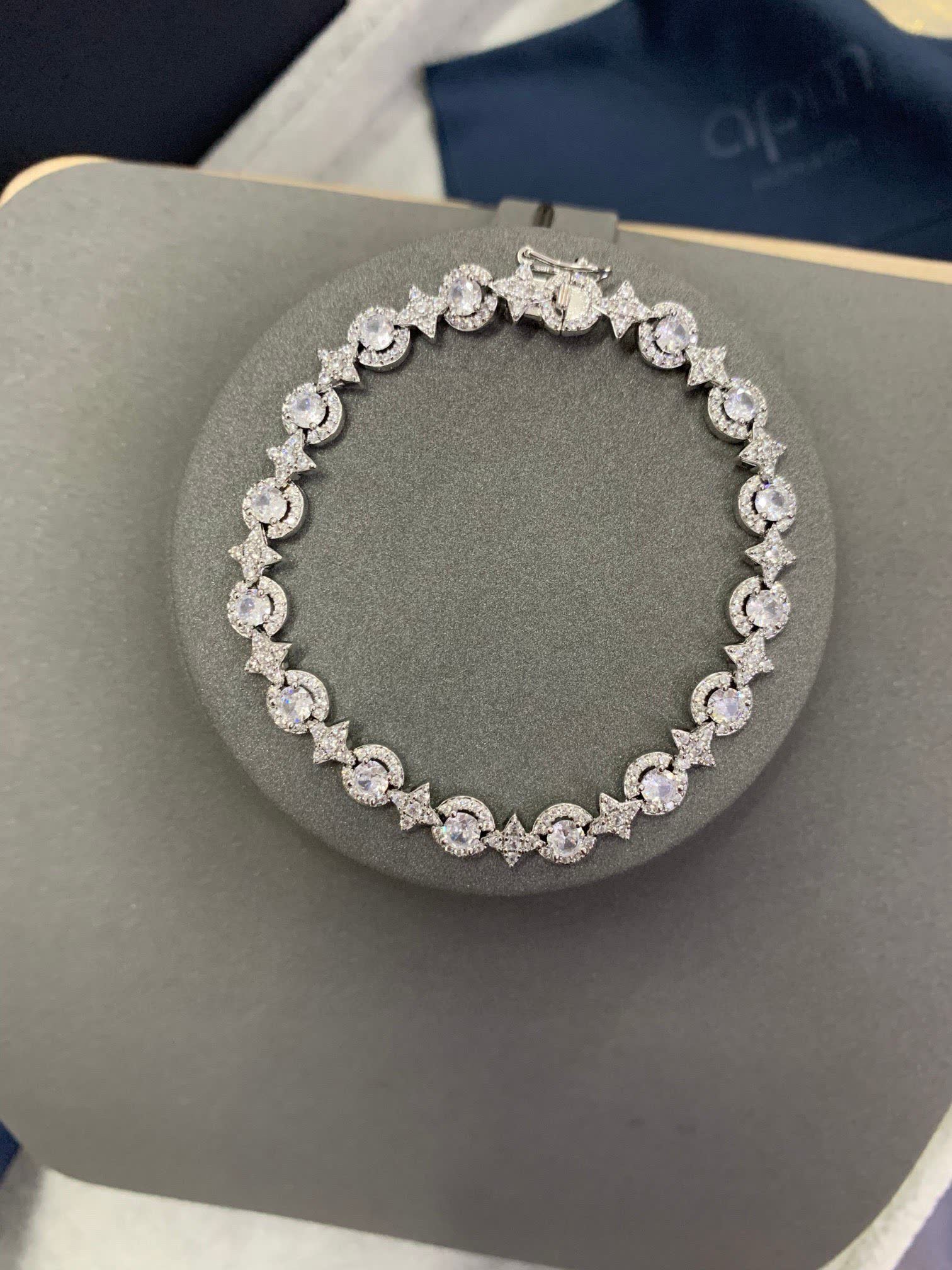 APM Monaco Elegant Diamond Bracelet